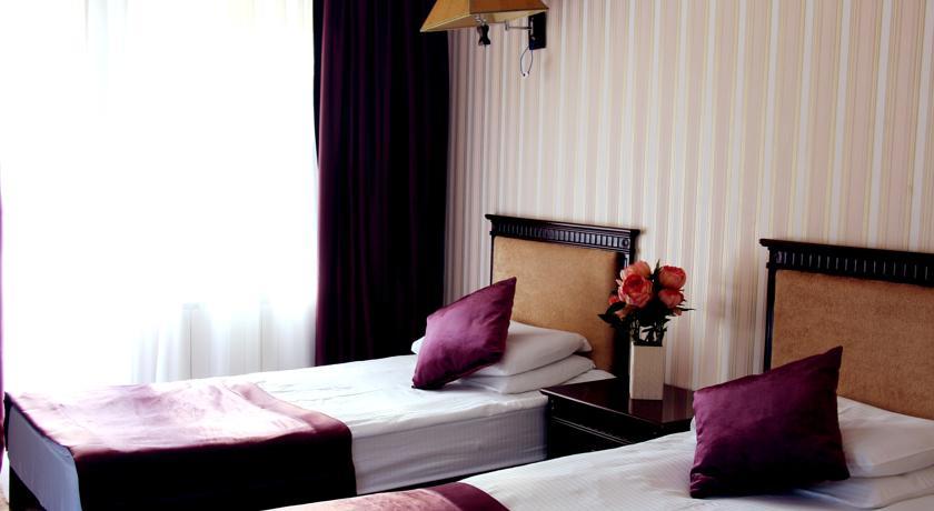 Hotel Victoria Bakoerjani Kamer foto