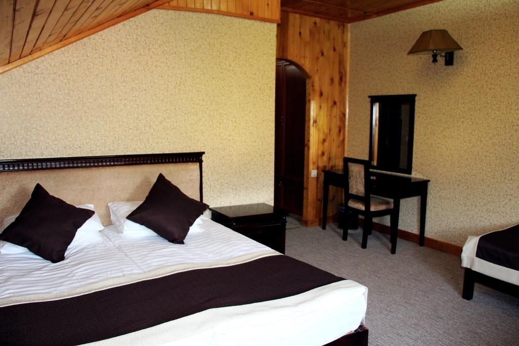 Hotel Victoria Bakoerjani Kamer foto
